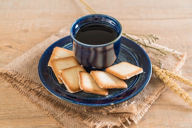 tè con biscotti