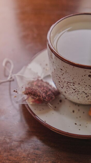 tè in un bicchiere o in una tazza in ogni luogo e in ogni momento 81