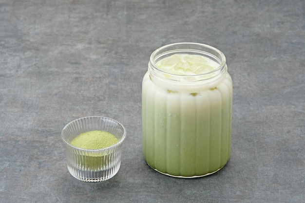 Tè verde giapponese Iced Matcha Latte con latte