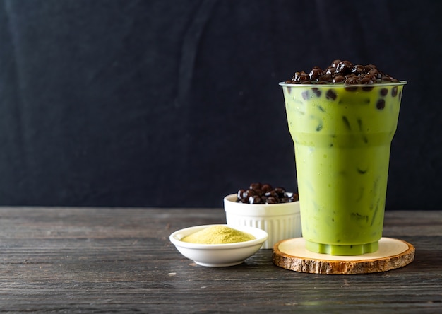 tè verde matcha latte con bolla