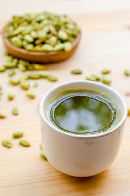 Tè verde organico di Matcha e semi commestibili dello spuntino del fagiolo del giacinto