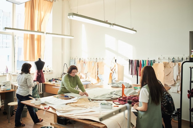 Team Atelier è in fase di creazione e sartoria