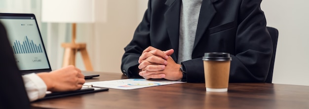 Teamwork Brainstorming Meeting e nuovo progetto di startup sul posto di lavoro