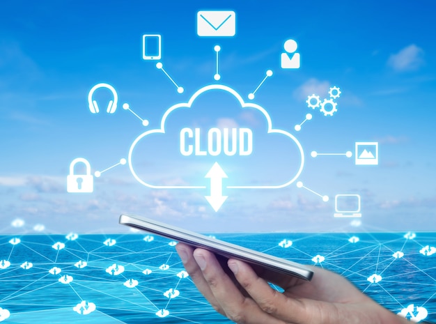 Tecnologia di cloud computing e archiviazione online dei dati per la condivisione globale dei dati