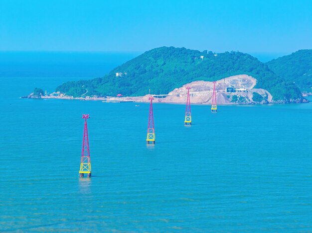 Telecabina dalla spiaggia di Cua Lo all'isola di Hon Ngu Nghe An Vietnam