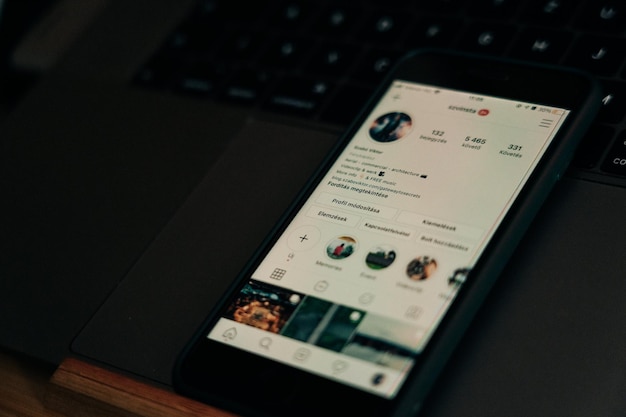Telefono social media Instagram