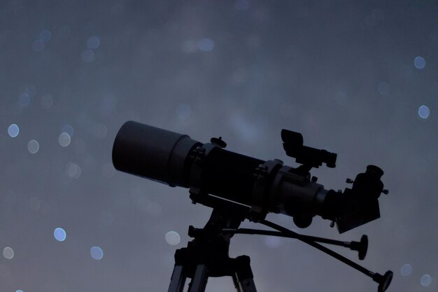 Telescopio astronomico Notte stellata. Galassia della Via Lattea