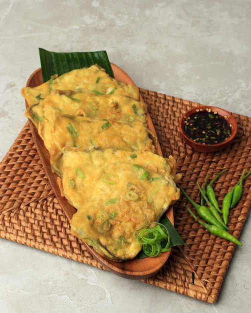 Tempe Mendoan Tempeh fritto a fette sottili