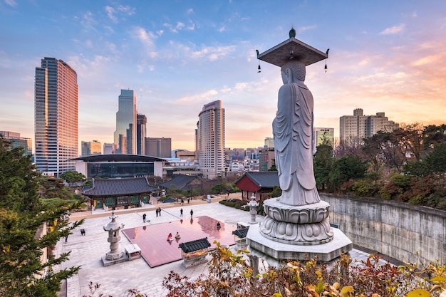 Tempio Bongeunsa nella città di Seoul, Corea del sud.