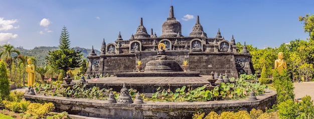 Tempio buddista Brahma Vihara Arama Banjar Bali Indonesia