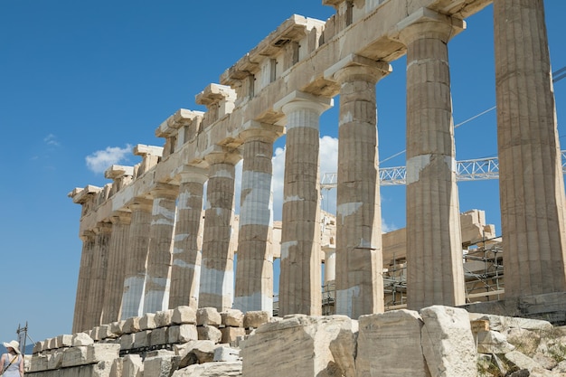 Tempio del Partenone antiche rovine greche in giornata di sole nell'Acropoli di Atene Grecia Acropoli di Atene sulla collina con incredibili e bellissime rovine Partenone