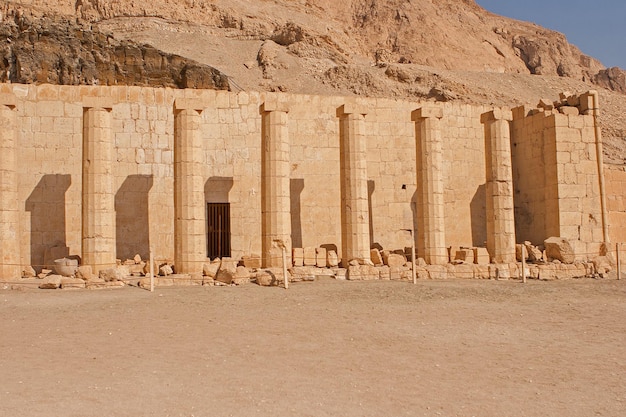 Tempio della regina Hatshepsut, Veduta del tempio nella roccia in Egitto