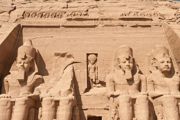 Tempio di abu simbel in egitto