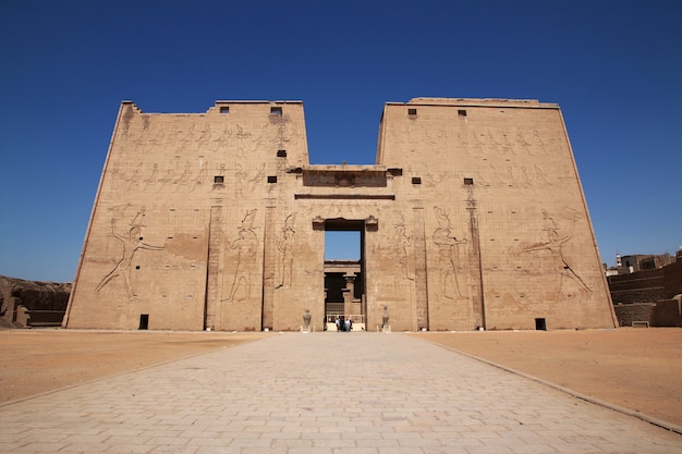 Tempio di Edfu sul fiume Nilo in Egitto