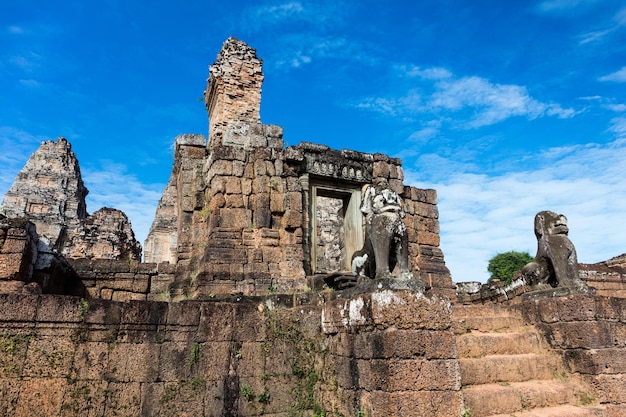 Tempio di Mebon orientale al complesso di Angkor Wat