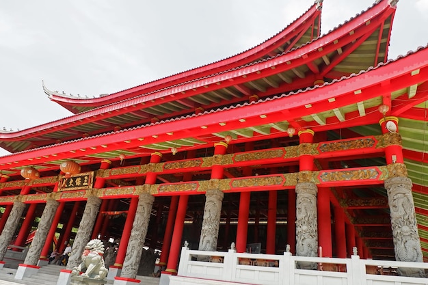 Tempio di Sampookong Un tempio storico con architettura tradizionale cinese e giavanese