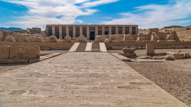 Tempio di Seti I ad Abydos Oggi Abydos è degno di nota per il tempio memoriale di Seti I