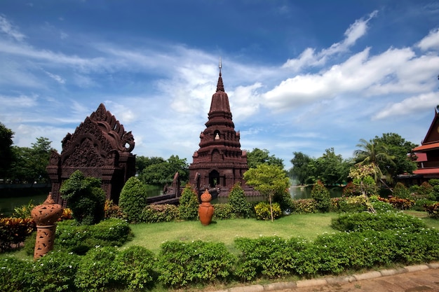 Tempio Pagoda Huay Kaew a Lopburi