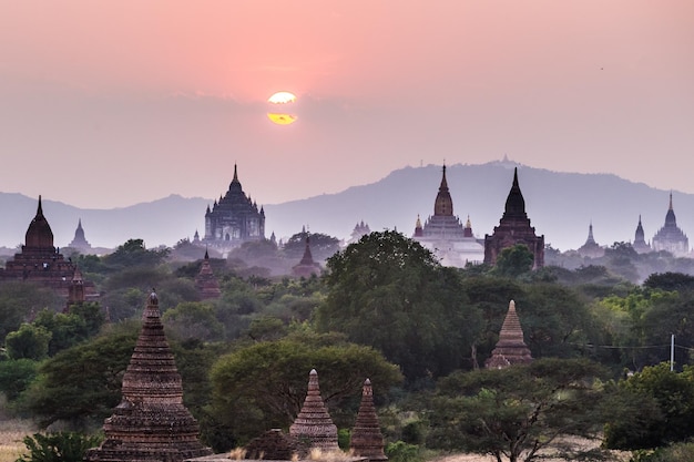 Templi di Bagan un'antica città situata nella regione di Mandalay della Birmania Myanmar Asia