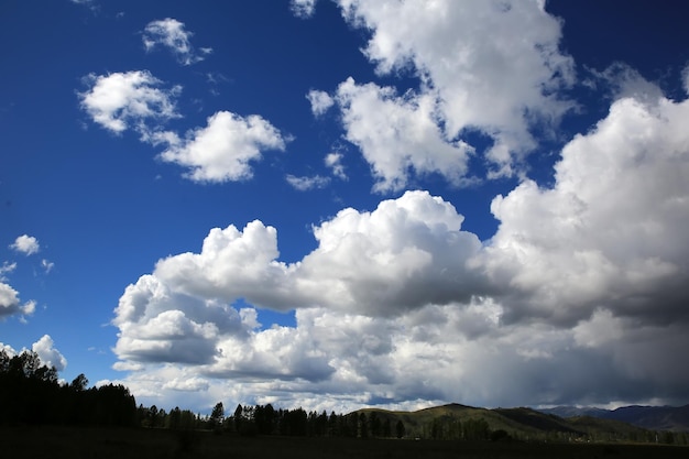 Temporali nelle montagne dell'Altai