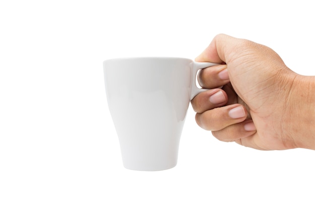 Tenere una tazza da caffè con la mano destra isolata