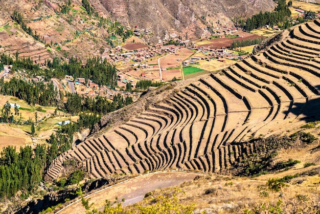 Terrazze Inca a Pisac in Perù