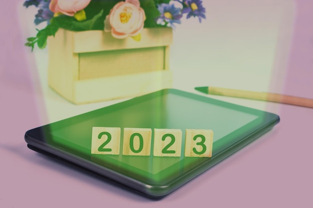 Testo 2023 sul concetto online di tablet business