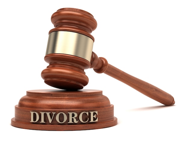 Testo Gavel e DIVORCE sul blocco sonoro