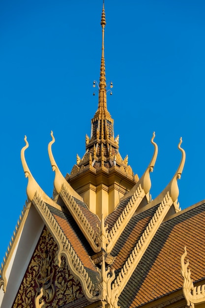 Tetto del Palazzo Reale di Phnom Penh Architettura Khmer Cambogia