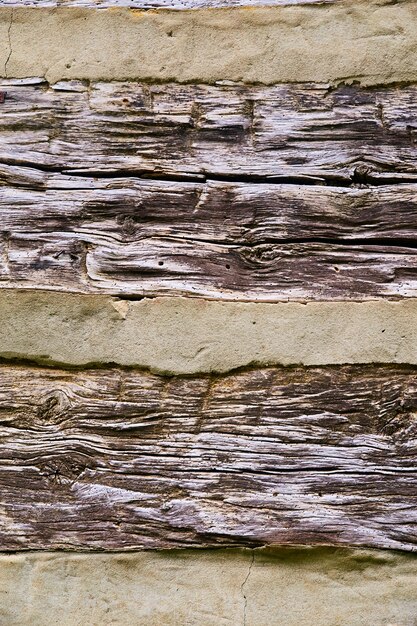 Texture di dettaglio della parete della struttura in legno e cemento