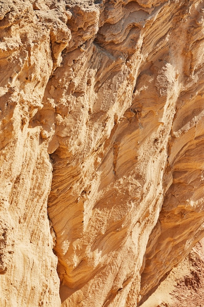 Texture di rocce sullo sfondo del mare