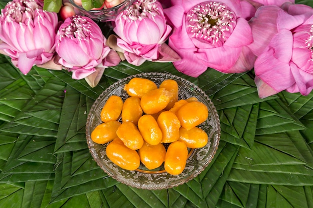 Thai Mung Bean Marzapane e Ricetta dessert uovo d&#39;uovo (Met Khanoon). Dessert tailandesi