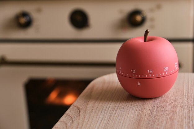 Timer da cucina moderno a forma di mela