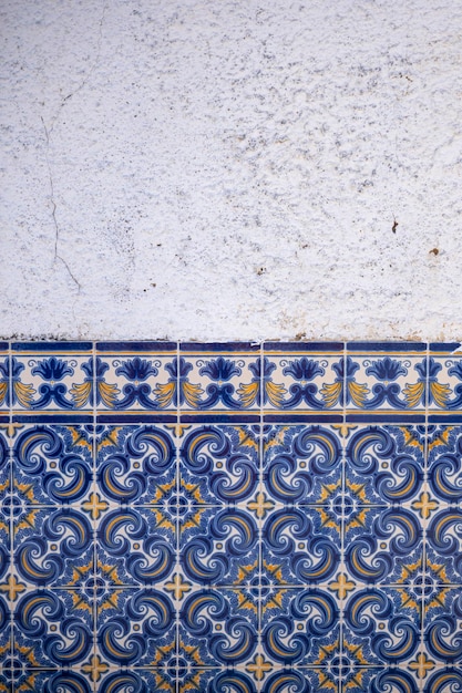 Tipica opera d'arte azulejo della regione dell'Algarve Portogallo