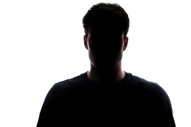 Tipica silhouette uomo della parte superiore del corpo che indossa una maglietta