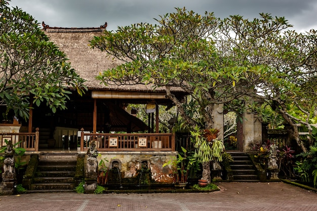 Tipico patio balinese. città di Ubud