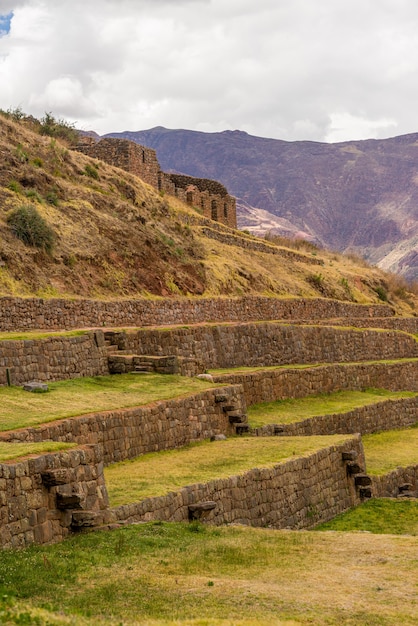 tipon parco archeologico quispicanchi vicino a cusco perù