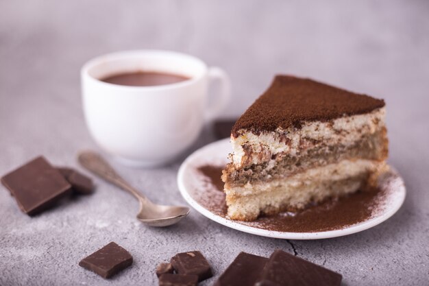 Tiramisù dolce tradizionale italiano.