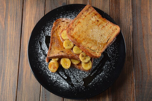 Toast alla francese con platani fritti