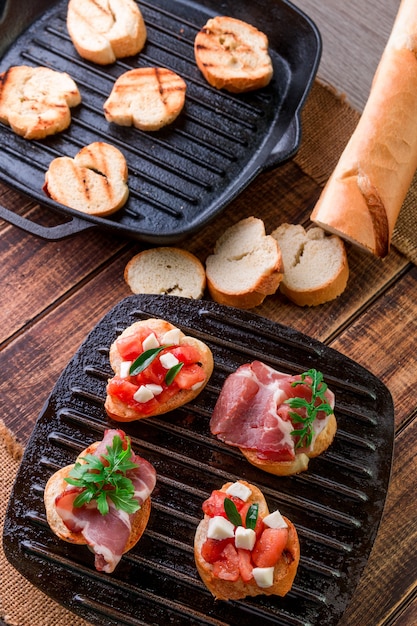 Toast su padella griglia Set di crostini