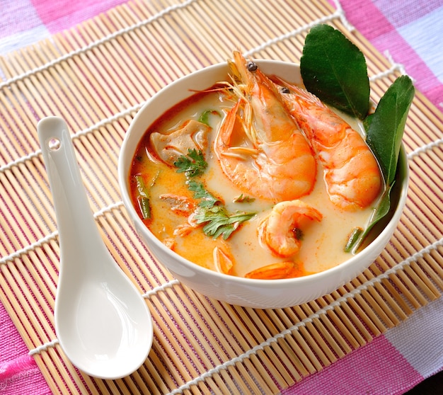 Tom Yam Kung (cucina tailandese)