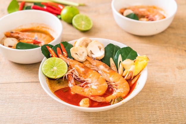 Tom Yum Goong Zuppa piccante acida