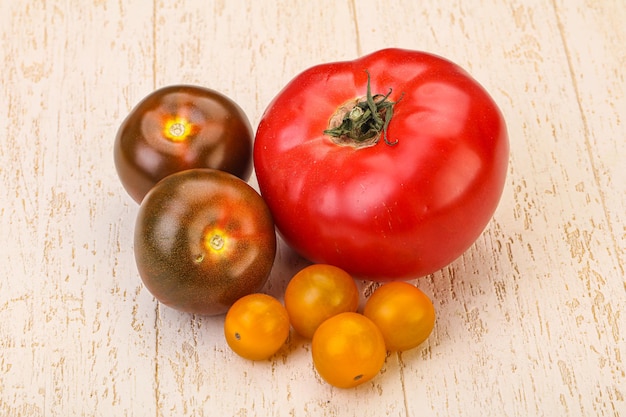 Tomato mix rosso giallo e cumato