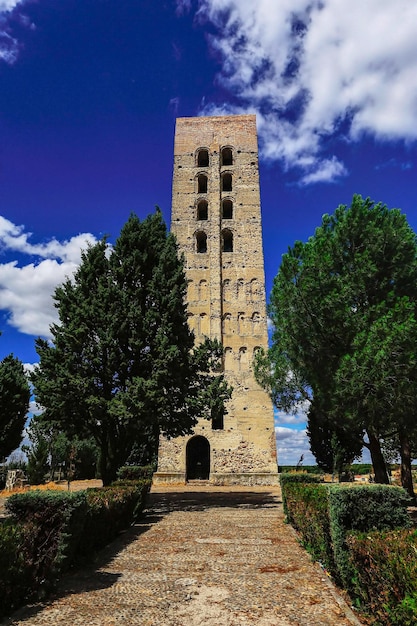 Torre di san nicolas de la villa de coca a segovia