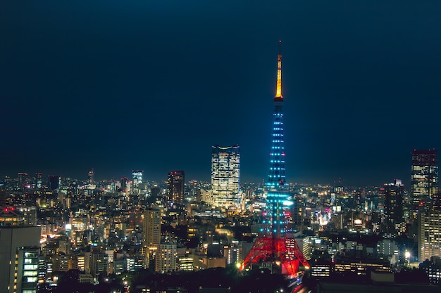 Torre di Tokyo in luce blu Velo di diamanti a luce notturna di Tokyo in Giappone.