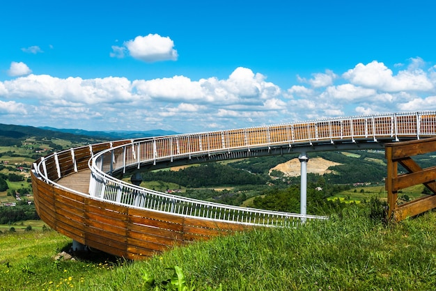 Torre di vedetta a BarcicePoland Poprad Park Landscape e Beskidy Mountains