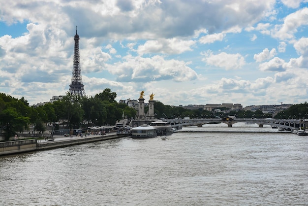 Torre Eiffel a Parigi