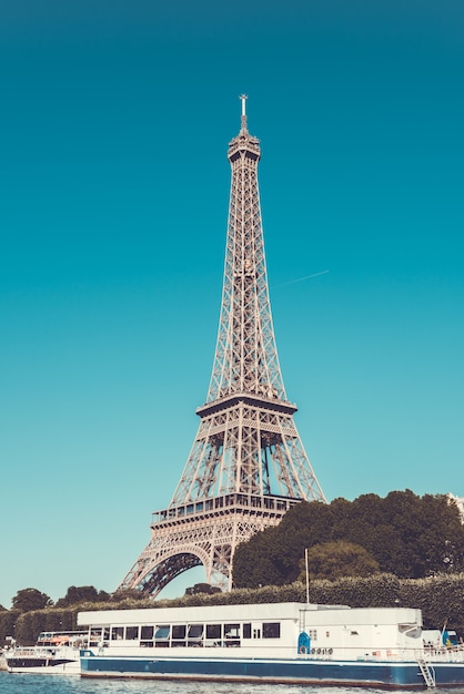 Torre Eiffel e la Senna