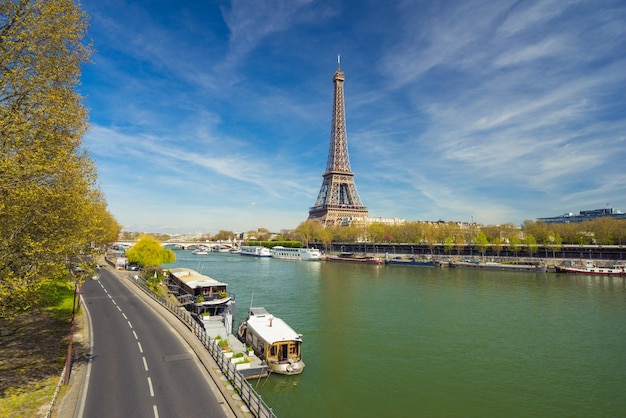 Torre Eiffel, Parigi, Francia