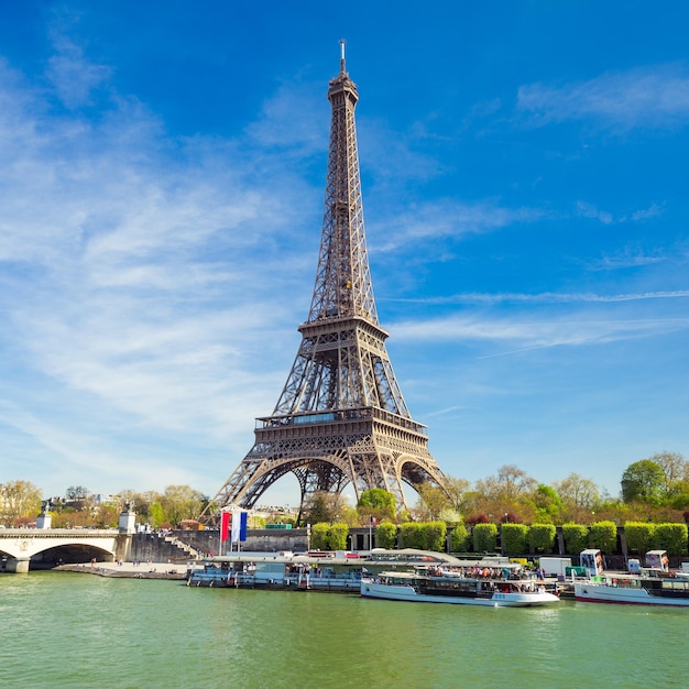 Torre Eiffel, Parigi, Francia